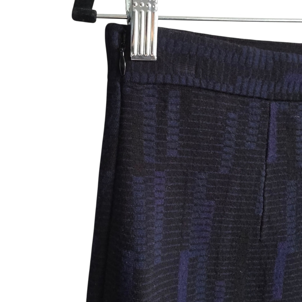 St. John Navy Textured Knit Midi Pencil Skirt Size Small - Picture 8 of 11
